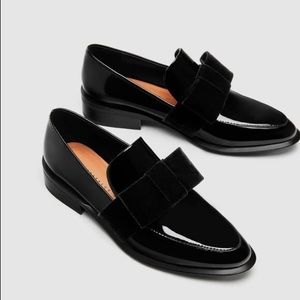 ZARA Trafaluc black women’s loafers with velvet BOW